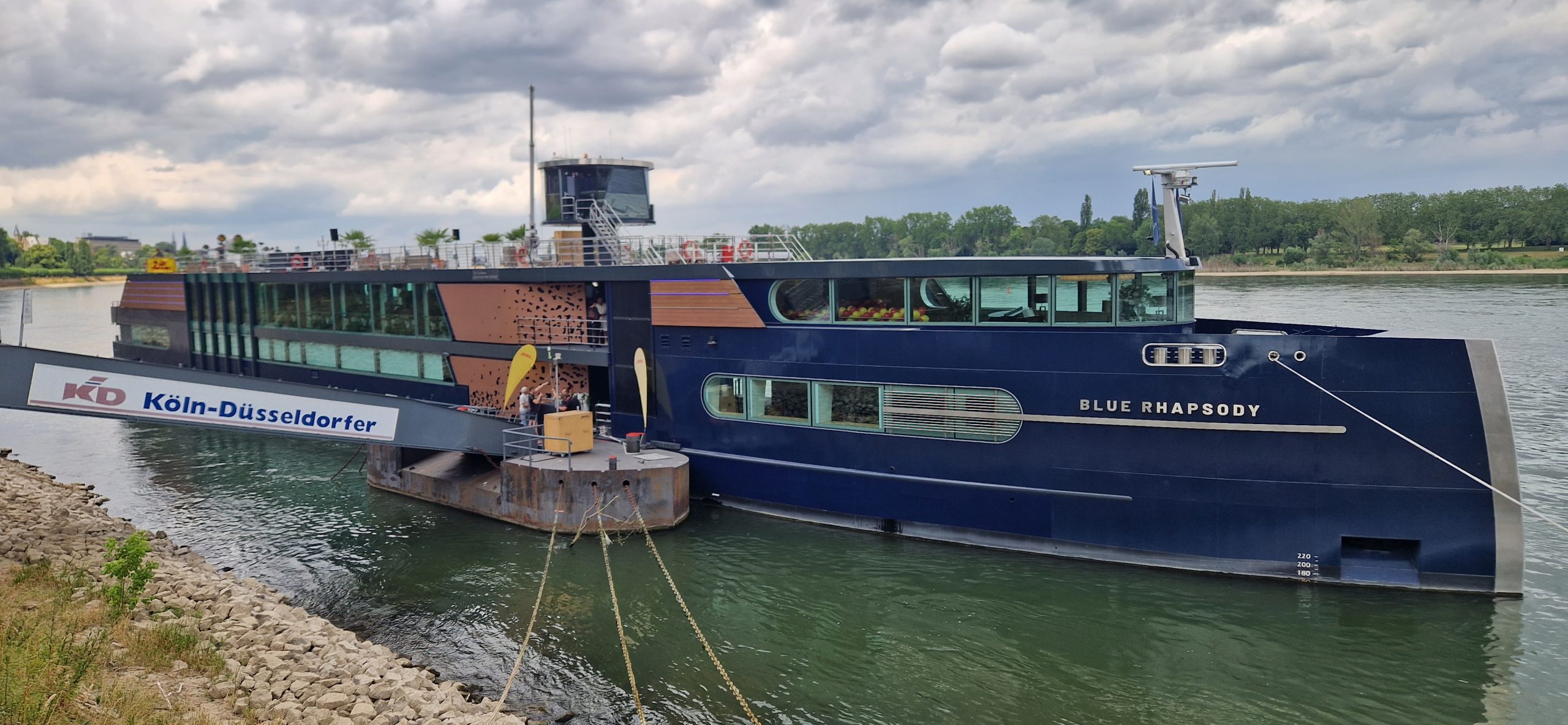 Eventbegrünung auf der "Blue Rhapsody", Bonn